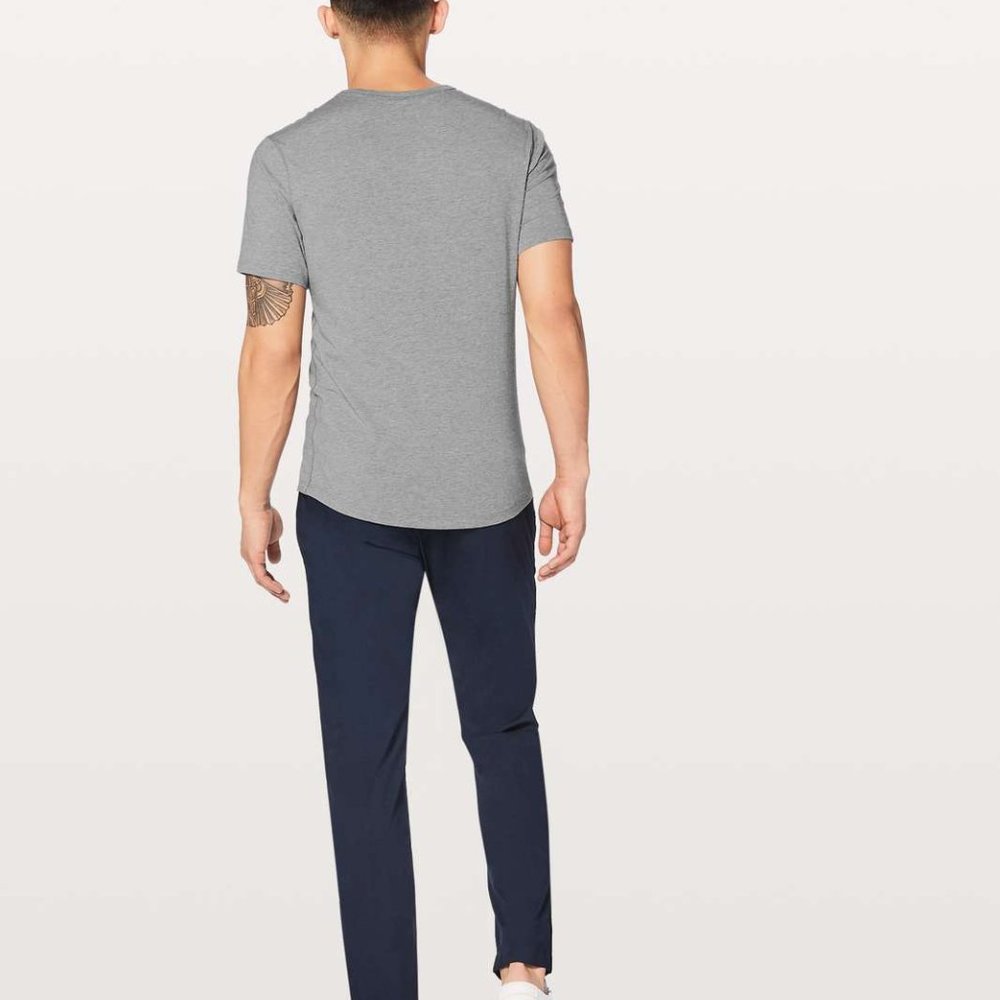 Lululemon 5 Year Basic T - Picture 4 of 7